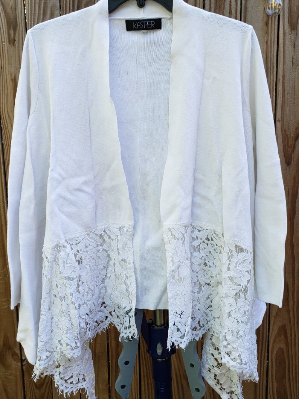 EUC KASPER bright white open cardigan with embroidered hem (M)